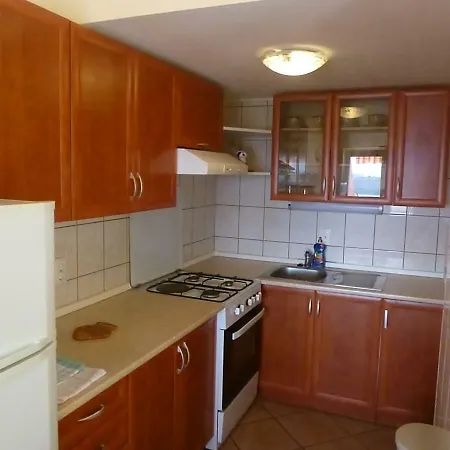 Lavanda Daire Omišalj