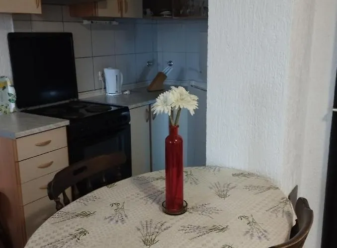 Lavanda Omišalj